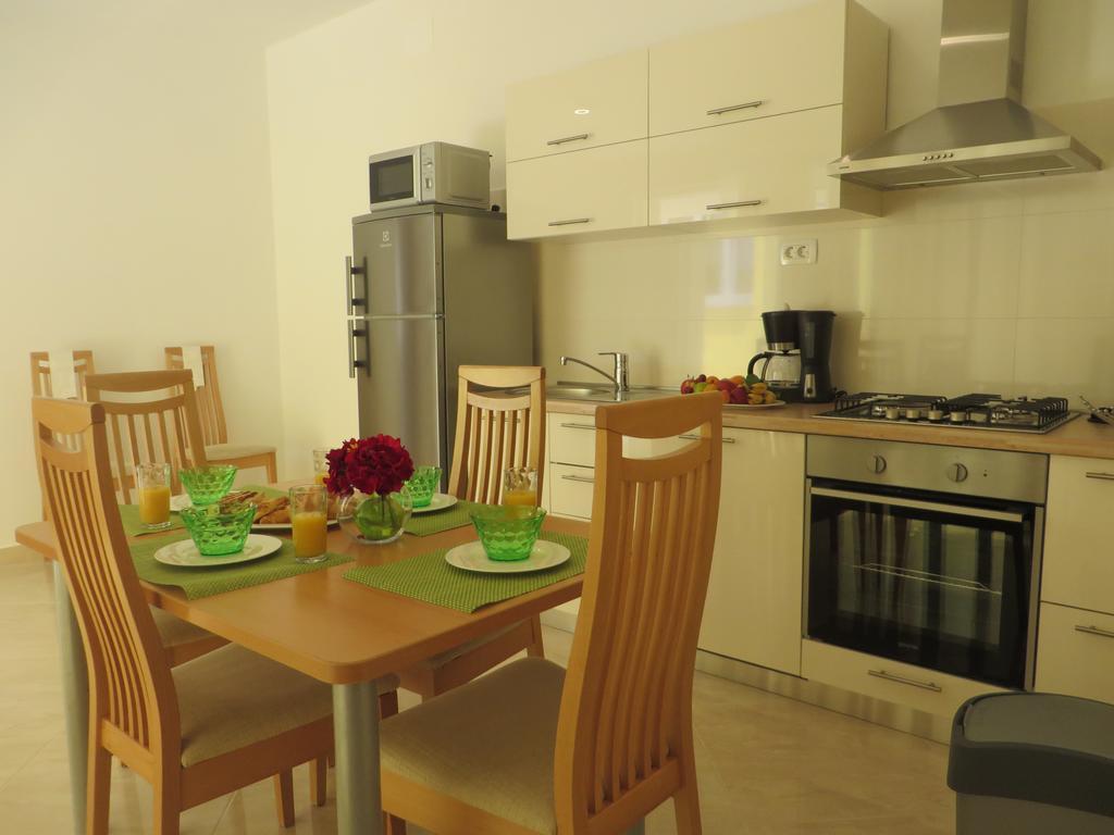 Apartments Luka Pakoštane Exterior foto