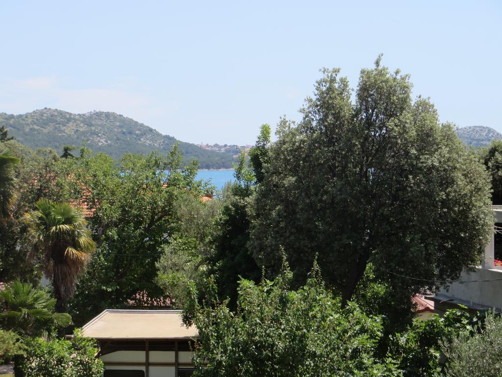 Apartments Luka Pakoštane Exterior foto