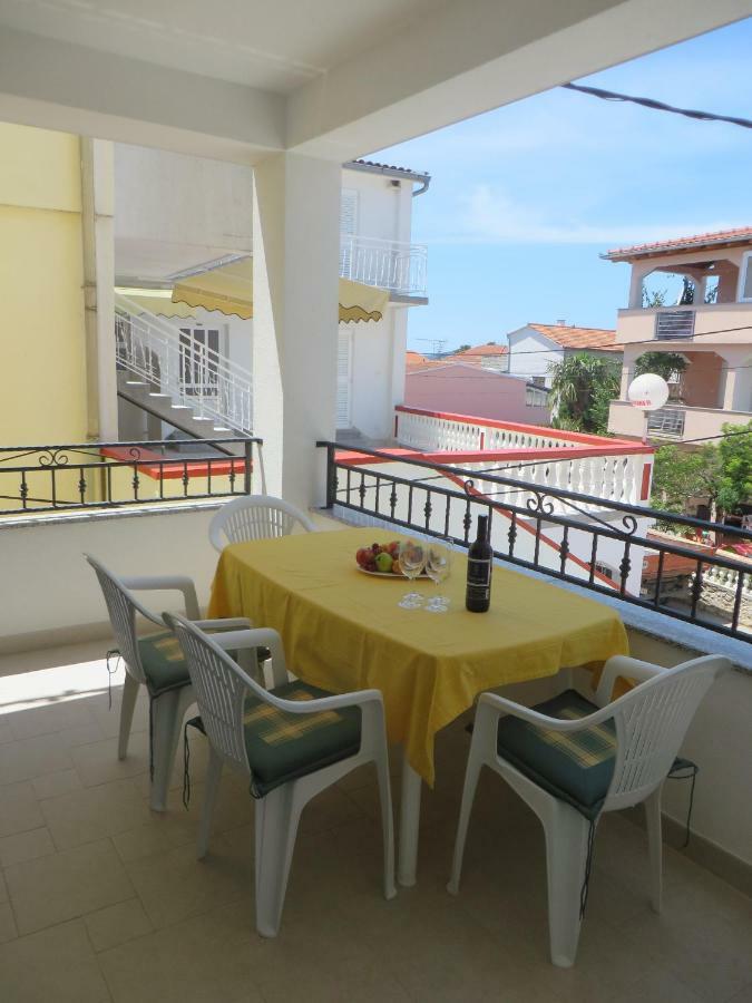 Apartments Luka Pakoštane Quarto foto